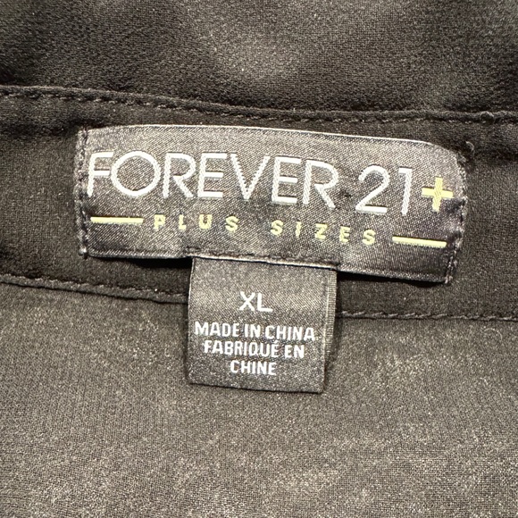 Forever 21 Sleeveless Black Sheer Button-Up Blouse with Collar Women’s Size XL - Picture 7 of 9